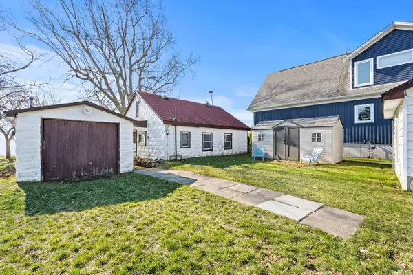 11273 Harbourview RD, Wainfleet, ON L3K 5V4