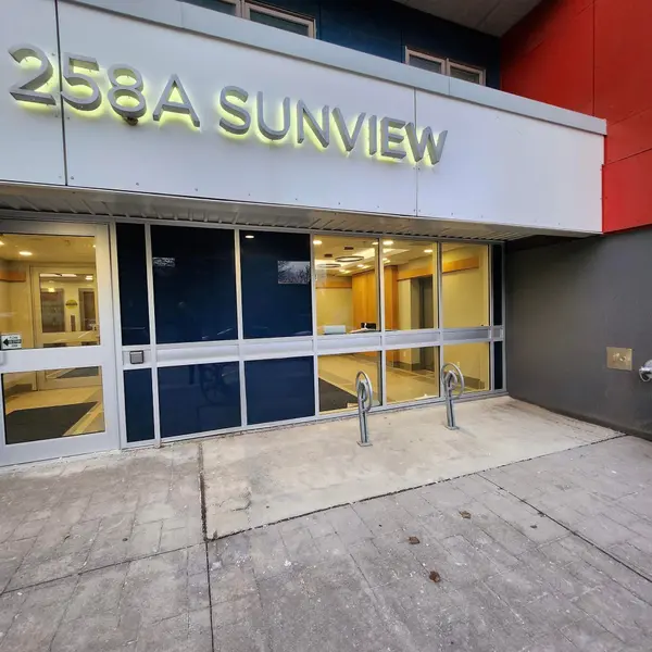 258A Sunview ST #1105, Waterloo, ON N2L 3V9