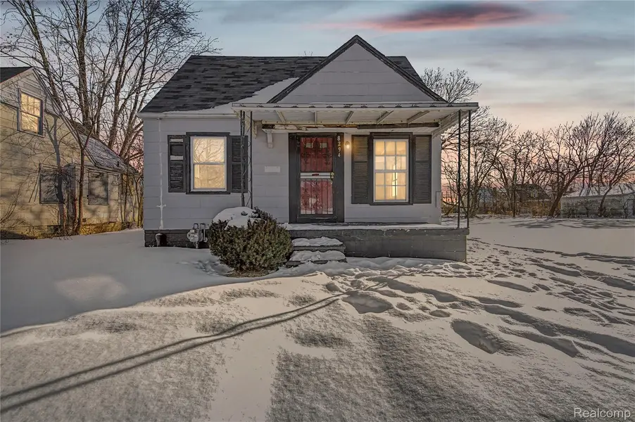 8294 Rosemont AVE, Detroit, MI 48228