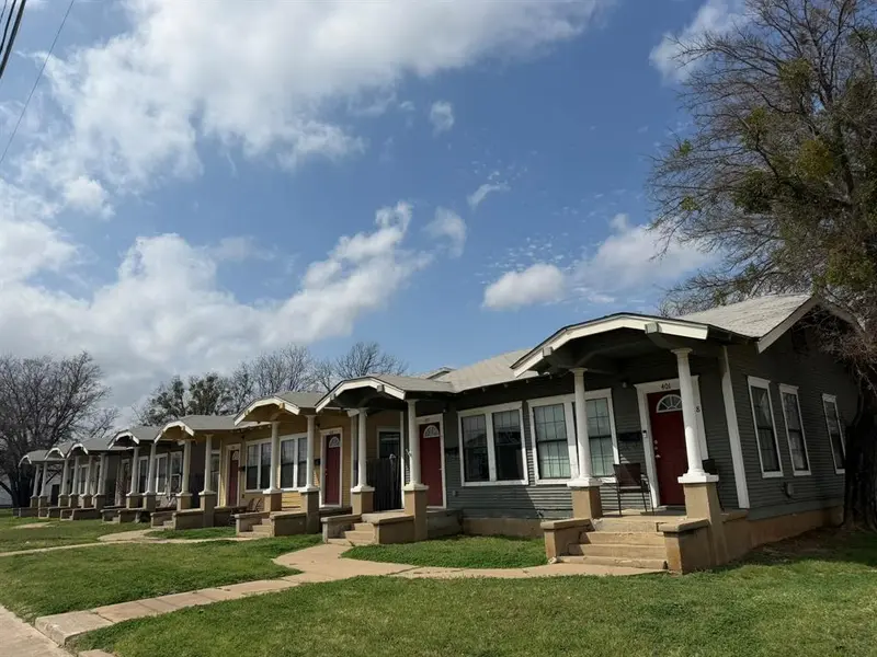 401 Main Street, Brownwood, TX 76801