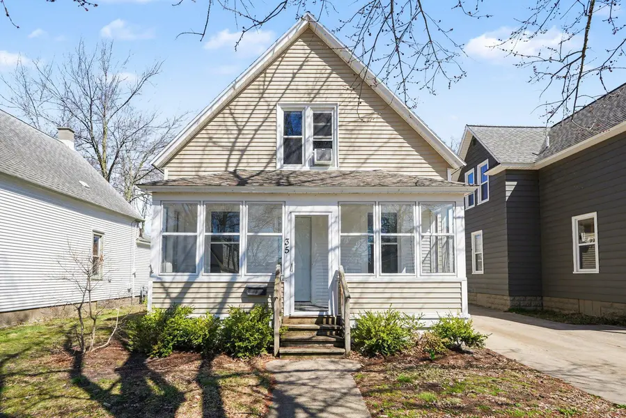 35 E 17th ST, Holland City, MI 49423