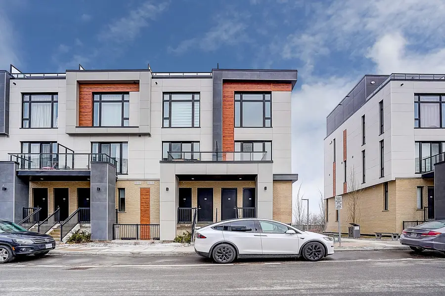 9 Steckley LN #501, Richmond Hill, ON L4S 0N1