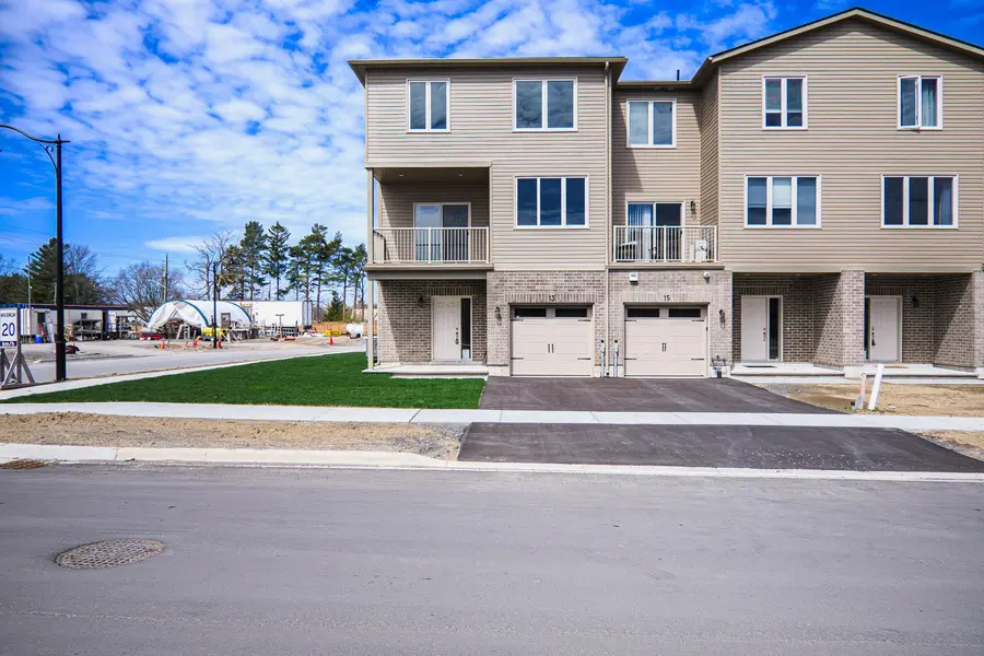 13 Markland AVE, Prince Edward County, ON K0K 2T0