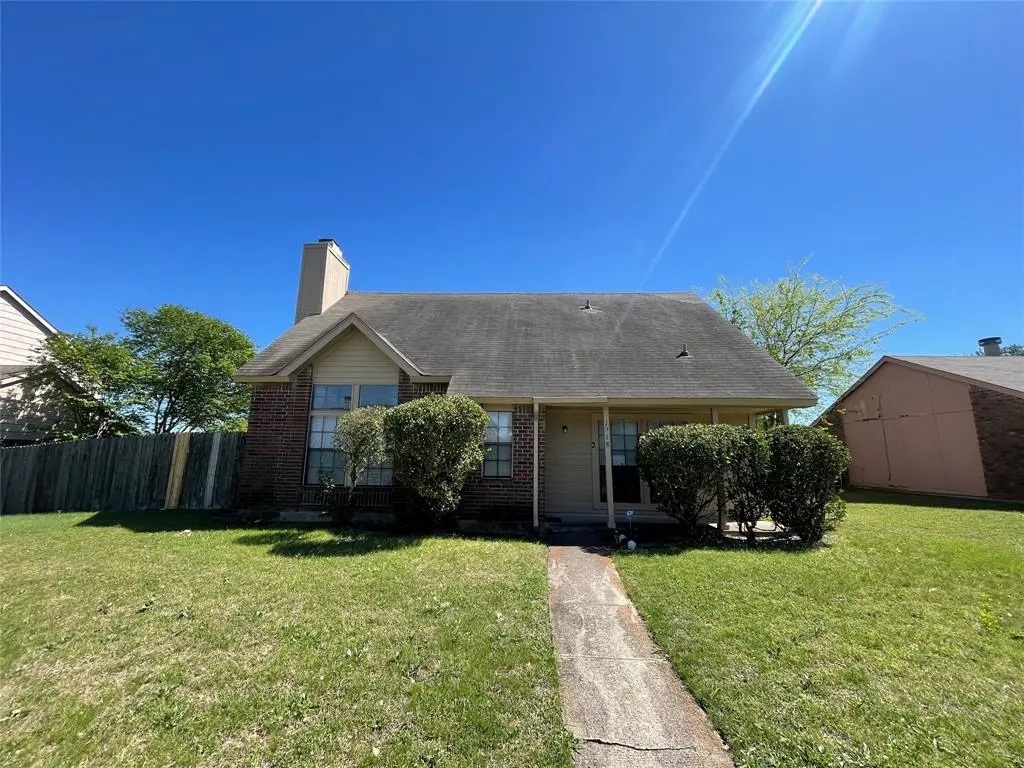 1218 Greenbriar Lane, Lancaster, TX 75146