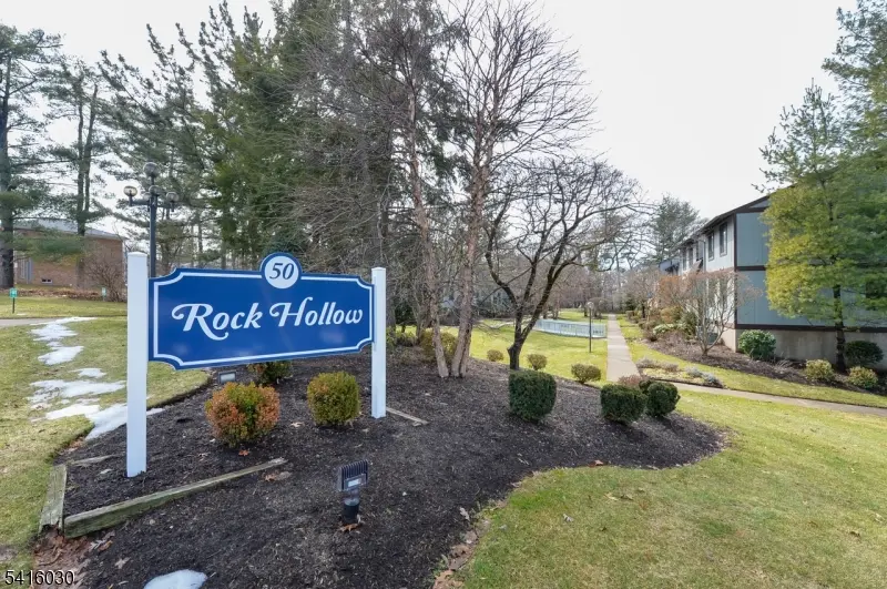 50 Rock Rd #7A, Hawthorne Boro, NJ 07506
