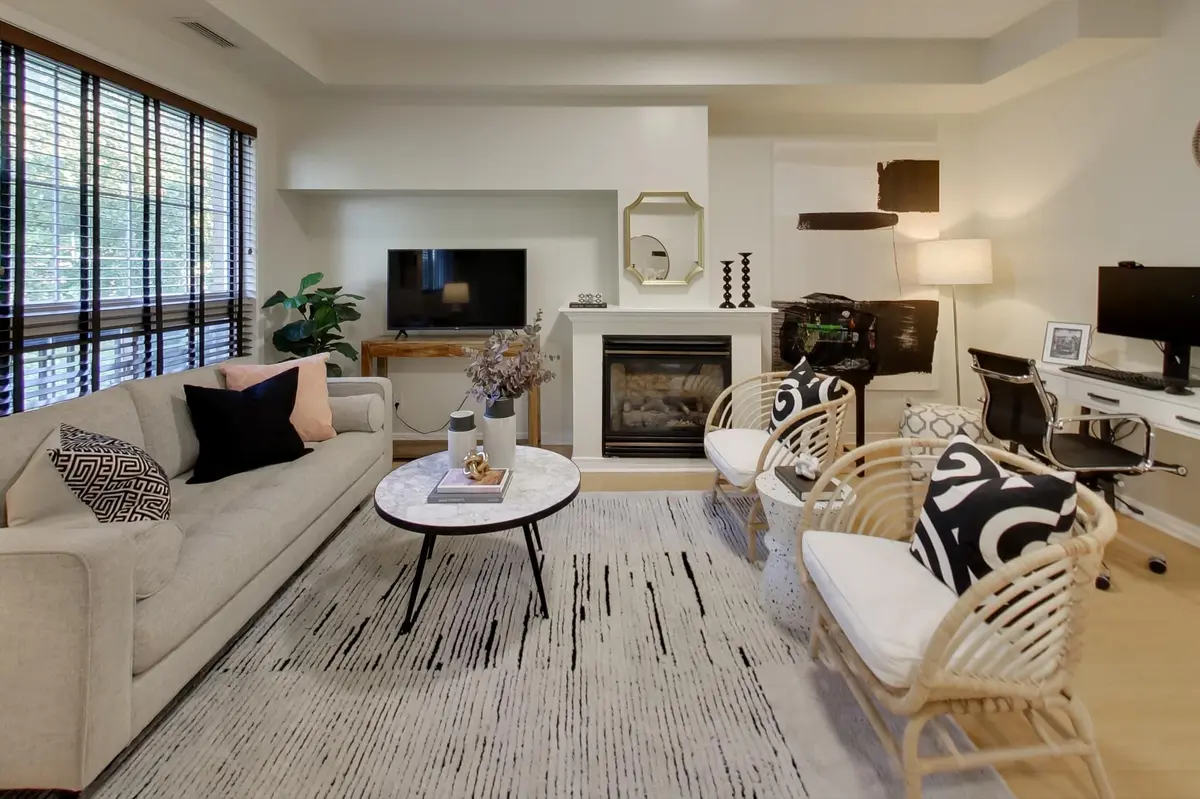 1785 Eglinton AVE E #203, Toronto C13, ON M4A 2Y6