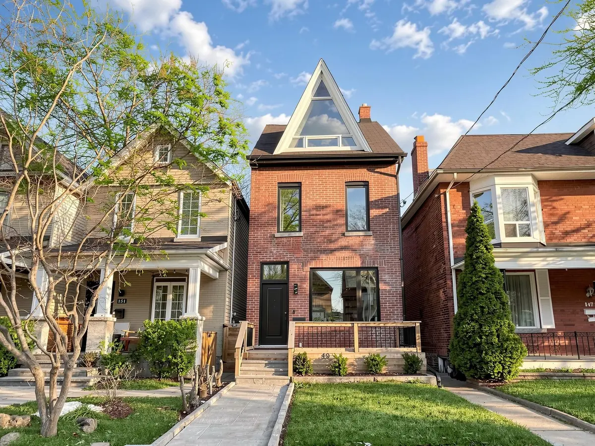 149 Victor AVE, Toronto E01, ON M4K 1A9