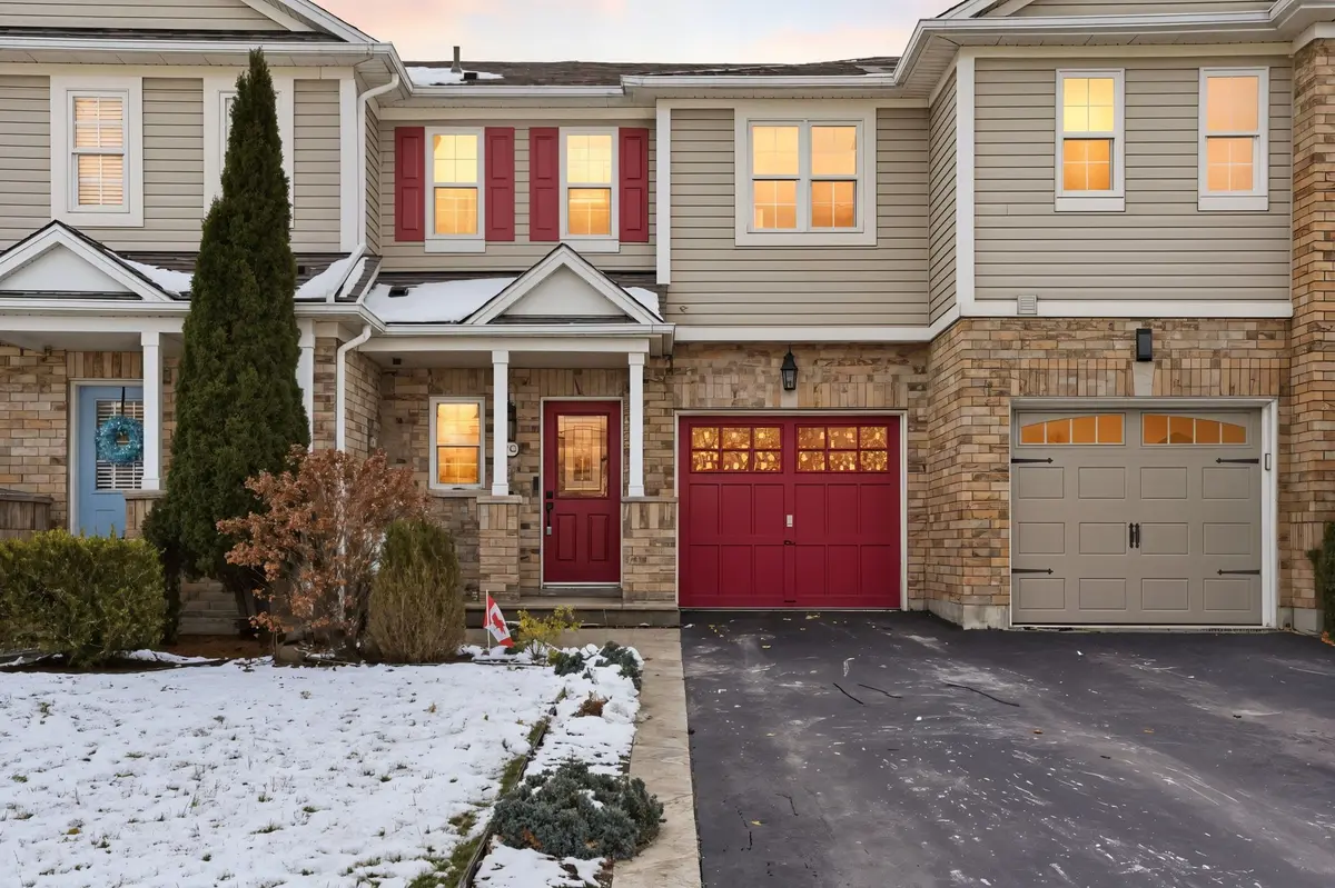 213 Windwood DR, Hamilton, ON L0R 1C0