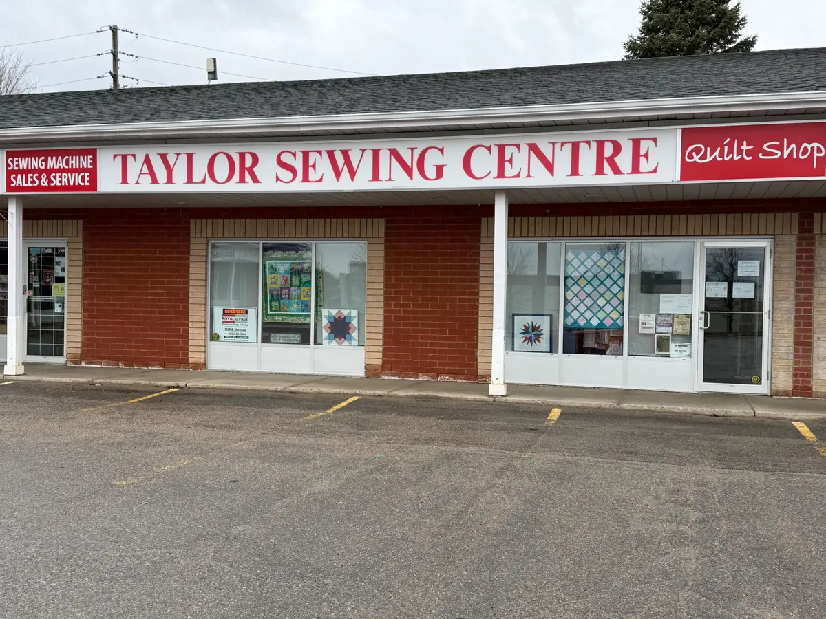 7712 Kent BLVD #2, Brockville, ON K6V 7H6