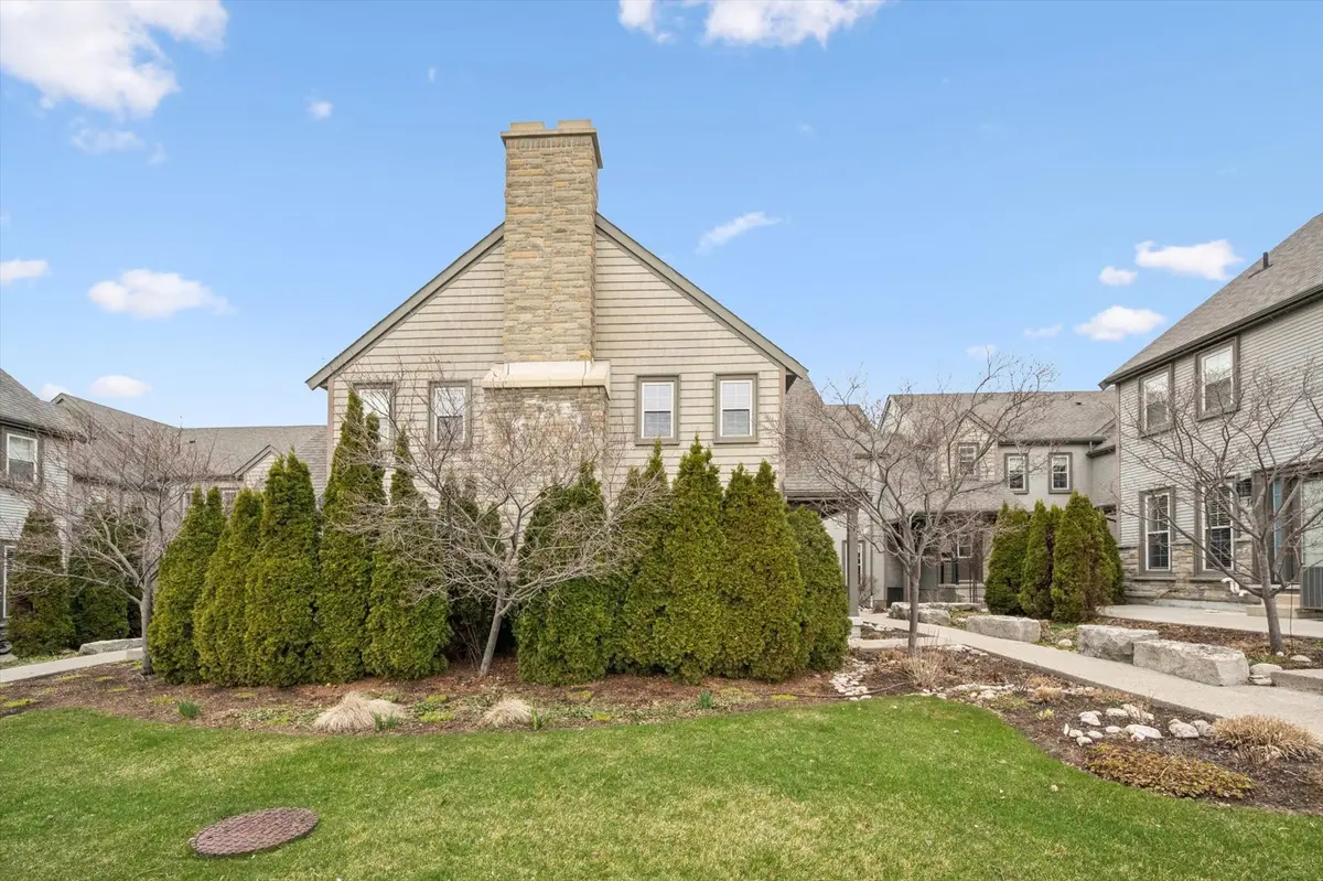 100 Frederick DR #9, Guelph, ON N1L 0H6