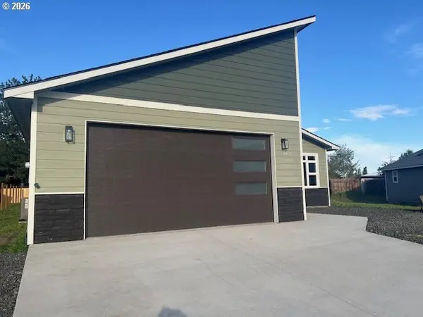 402 Lolly LN, Dallesport, WA 98617