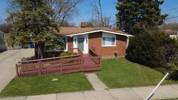 30604 Ann Arbor TRL, Westland, MI 48185