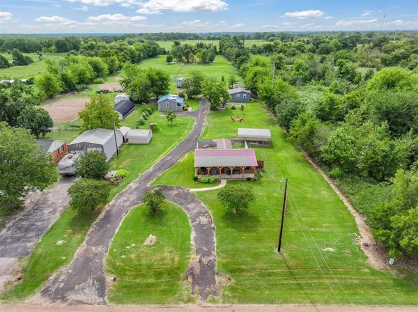 3403 VZ County Road 1110,  Grand Saline,  TX 75140