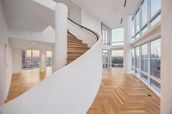 2430 Victory Park Lane #2509, Dallas, TX 75219