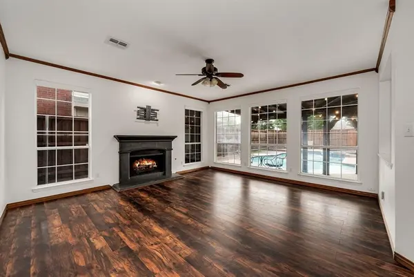 10613 Nashville Drive, Frisco, TX 75035