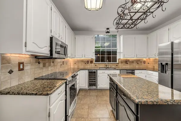 10613 Nashville Drive, Frisco, TX 75035