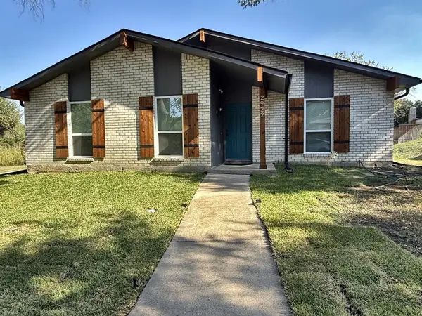2922 Ashglen Drive, Garland, TX 75043