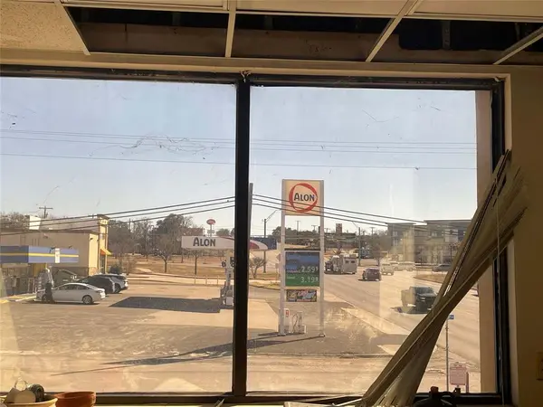 1305 S Key Avenue, Lampasas, TX 76550