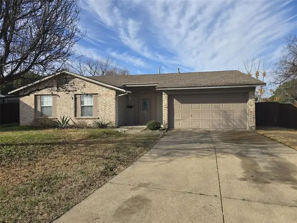 3304 Crestforest Circle, Plano, TX 75074