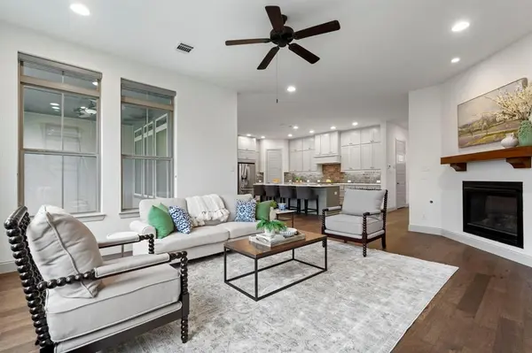 7044 Silverberry Street, Dallas, TX 75231