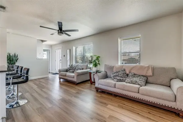 2736 Larchmont Drive, Mesquite, TX 75150