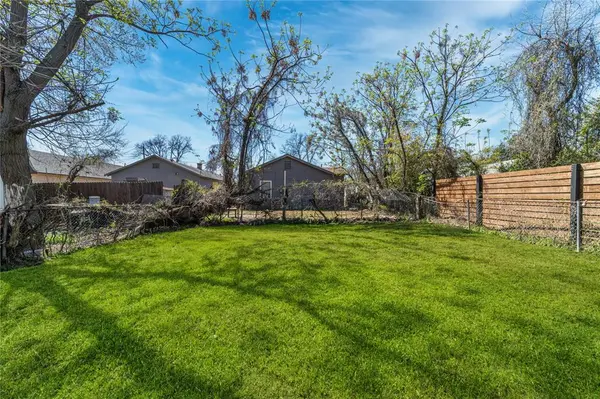 3817 Latimer Street, Dallas, TX 75215