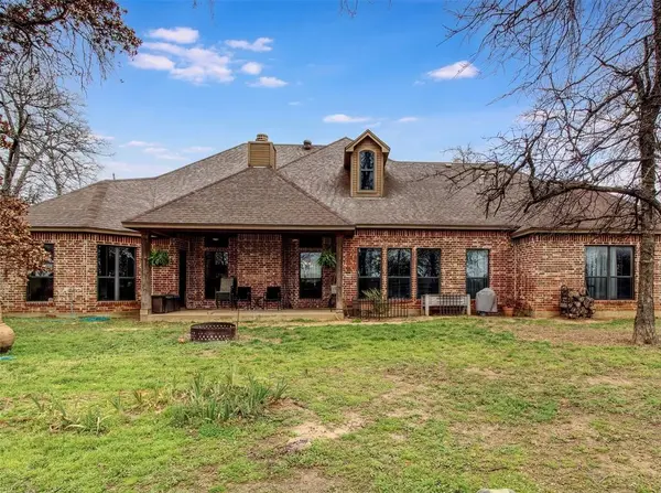 202 Woodland Drive, Krugerville, TX 76227