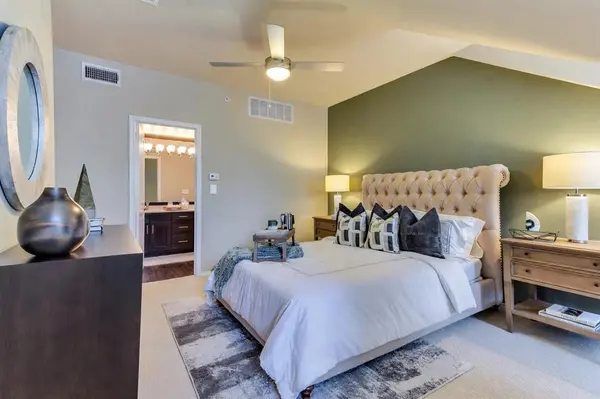 5445 Caruth Haven Lane #2026, Dallas, TX 75225