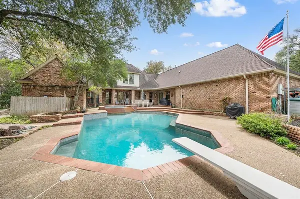 4310 Pembrooke Parkway N, Colleyville, TX 76034