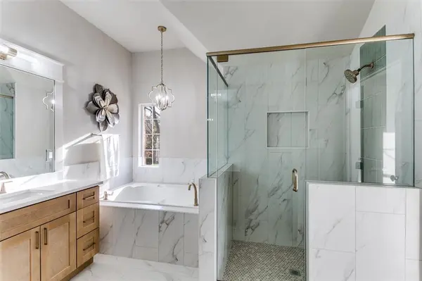 3501 Maplewood Court, Bedford, TX 76021