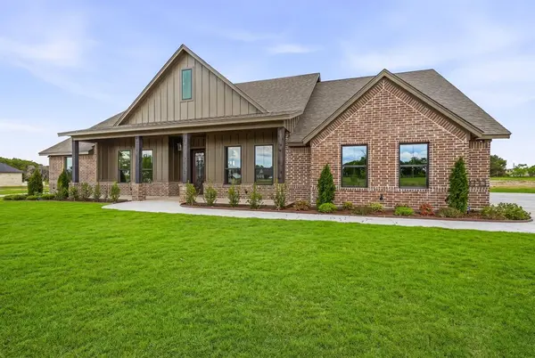 3155 Infinity Drive, Weatherford, TX 76087