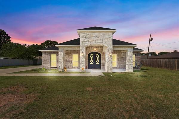 11101 Leeper Drive, Balch Springs, TX 75180