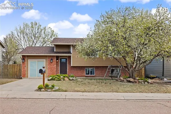 2205 Shawnee DR, Colorado Springs, CO 80915
