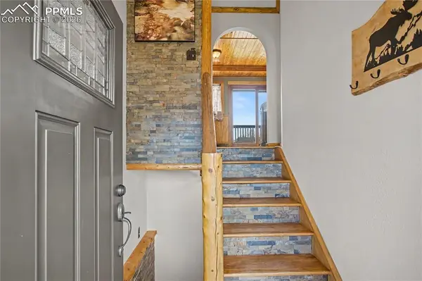 2205 Shawnee DR, Colorado Springs, CO 80915