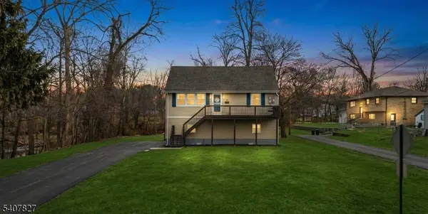 26 Pequannock Ave, Pequannock Twp., NJ 07440