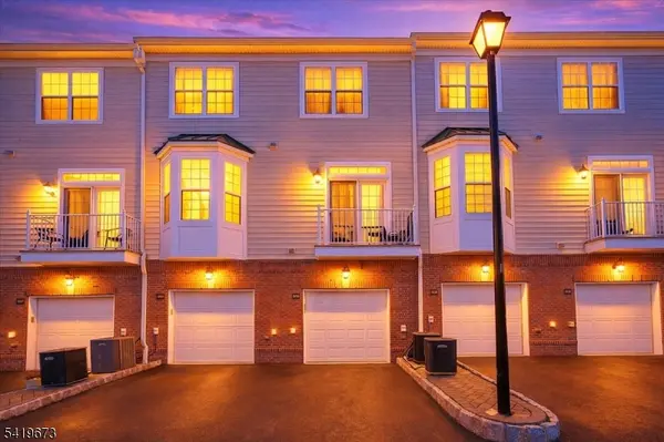 906 Memorial Dr, Belleville Twp., NJ 07109