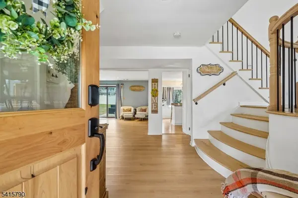 23 Smithfield Dr, Springfield Twp., NJ 07081