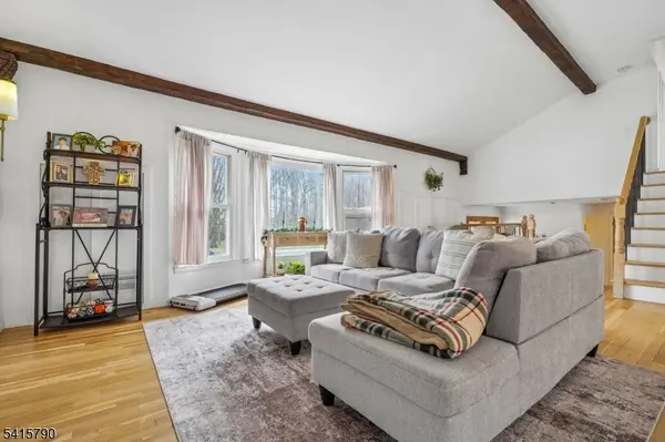 23 Smithfield Dr, Springfield Twp., NJ 07081