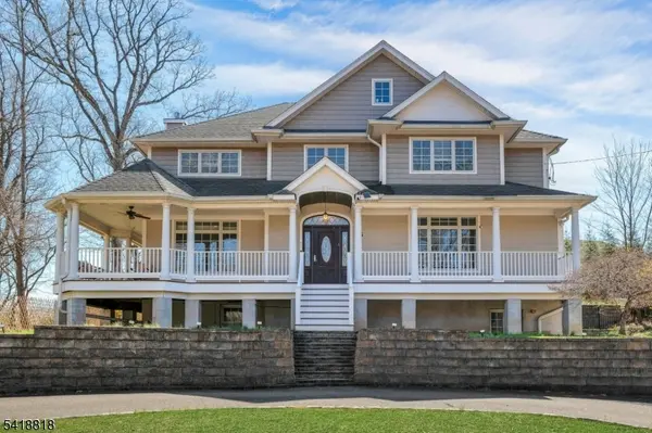 26 Sunset Rd, Livingston Twp., NJ 07039