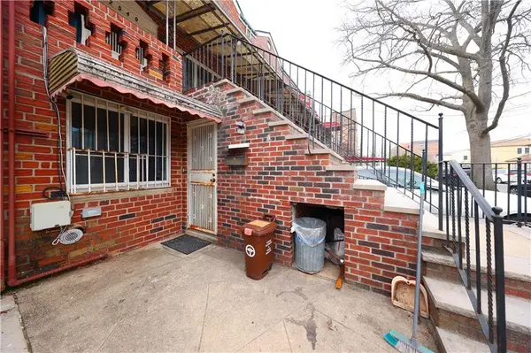 2540 East 11th ST, Brooklyn, NY 11235