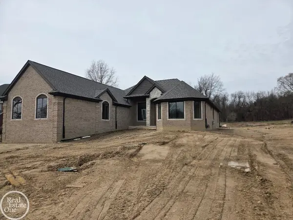 854 Hemlock DR, Addison Twp, MI 48370