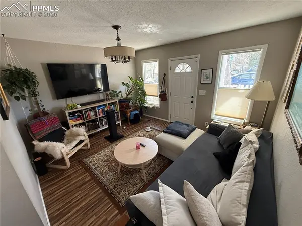 220 Willow ST, Colorado Springs, CO 80903