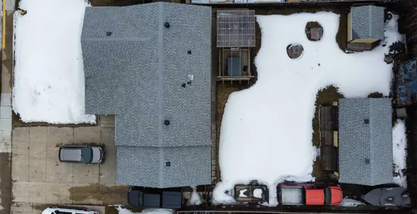 805 8 ST, Fox Creek, AB T0H 1P0