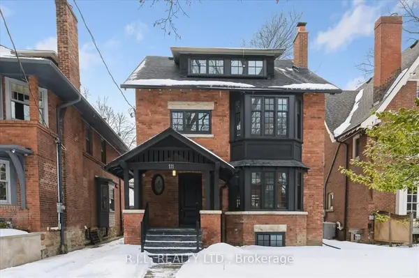 111 Roxborough DR, Toronto C09, ON M4W 1X5