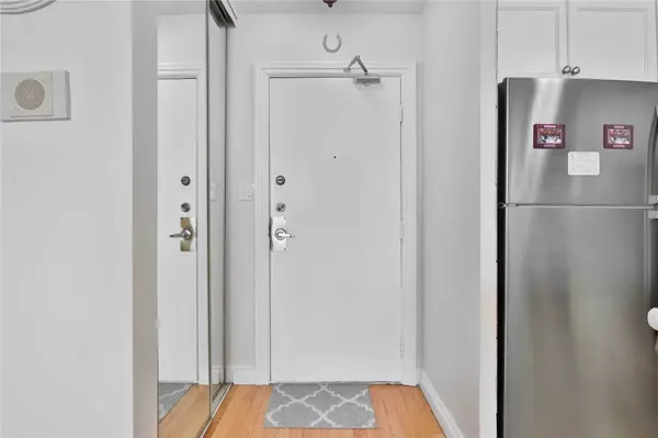 20 Edgecliff Golfway #1804, Toronto C11, ON M3C 3A4