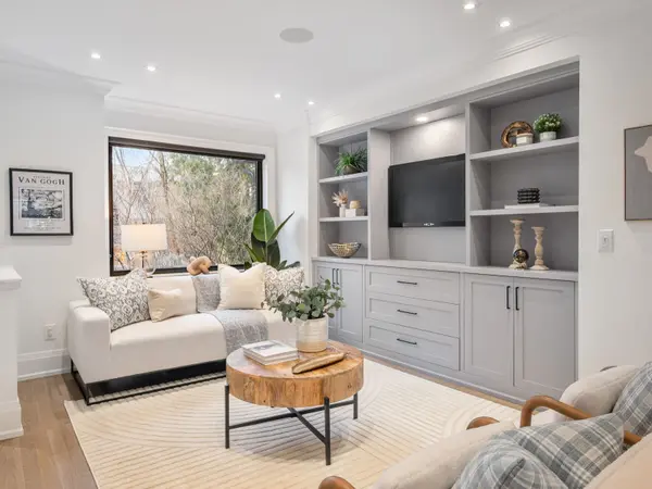 163 Arlington AVE, Toronto C03, ON M6C 2Z3