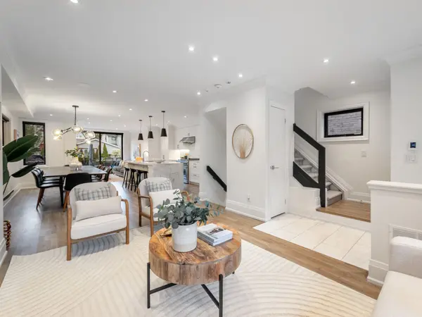 163 Arlington AVE, Toronto C03, ON M6C 2Z3