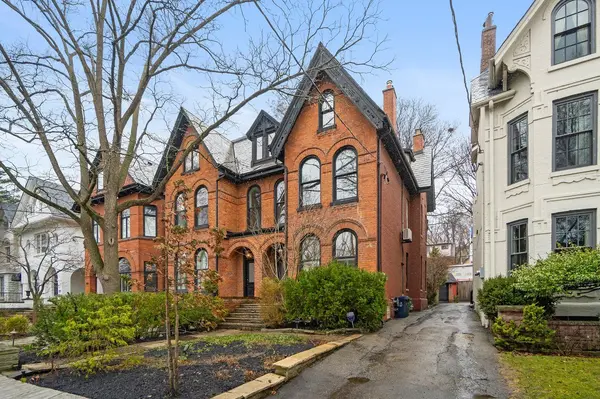 204 Cottingham ST, Toronto C02, ON M4V 1C5