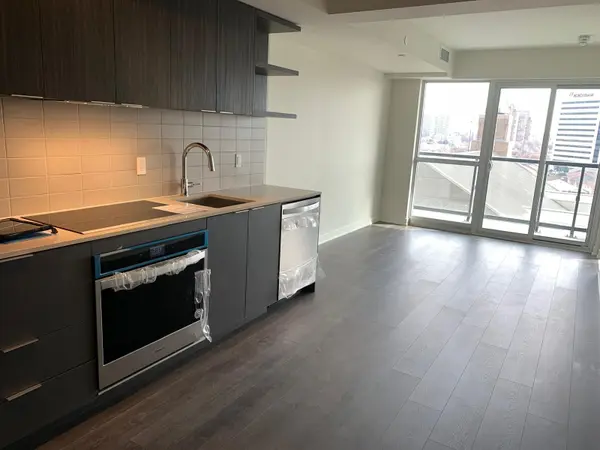 6 Sonic WAY #N806, Toronto C11, ON M3C 0P1