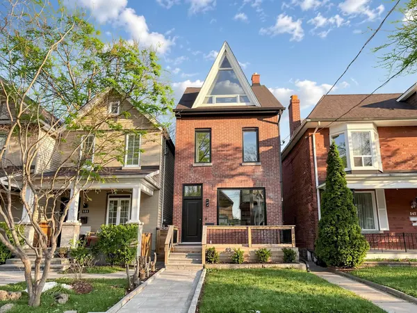 149 Victor AVE, Toronto E01, ON M4K 1A9